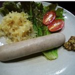 ばぁる・ひらら - 日替わりソーセージ　ザワークラスト添え