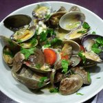ばぁる・ひらら - アサリの白ワイン蒸し