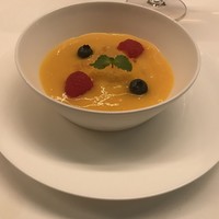 カントニーズ 燕 - 