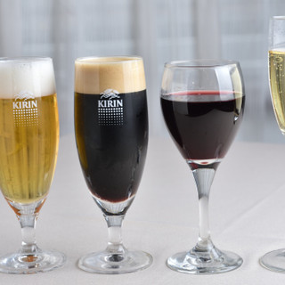 キリッと冷えたビールとともに、お好きなお料理をどうぞ