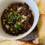 バル Shion - 牛すじの赤ワイン煮