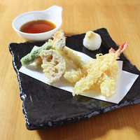 海老と季節野菜の天麩羅