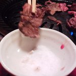 居酒屋かりこぼ - 焼しし肉は塩で。何ともいえない芳醇な味わいです...。