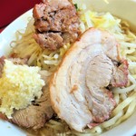 ラーメン二郎 - ラーメン小＋ニンニク