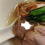 中華ソバ ちゃるめ - 輝いて透き通る塩スープ