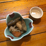 のんの - 突き出しと熱燗