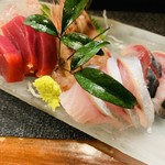 錦江湾 - 刺身の盛り合わせ。