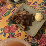 沖縄料理 あしびな～ - 豚の顔