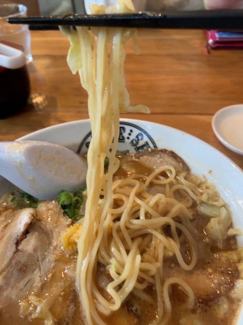 麺屋よしやす 国分 ラーメン 食べログ 麺屋よしやす 国分 ラーメン 食べログ