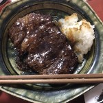 まと場 - こちらはロース肉。口の中でとろける〜！