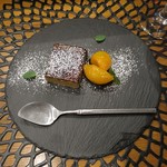 CULACCINO - チョコレートのカタラーナ、金柑のコンポート