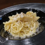 CULACCINO - 鹿児島産筍、ペコリーノロマーノのカチョエペペ