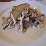 トラットリア ナトゥーラ - あべ鶏と木の子のクリーム煮（2011/11/19）