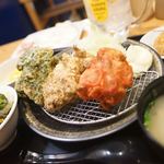 札幌ザンギ本舗 - ザンギ&ベーコンエッグ定食