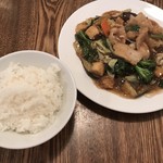 広東名菜 福鼓樓 - ご飯はそこそこにいいお米を使ってる。おかわりご自由に。