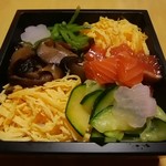Oishii Purasu Isetan Shinjuku Ten - ほたか鱒と春野菜のちらし寿司