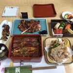 駿河屋 - うな重、肝焼、焼鳥、鯉竜田揚げ、お新香