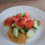 curry 冬椿 - キューリとトマトのサラダ
