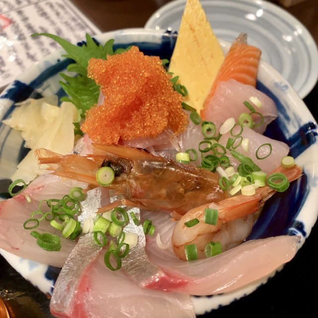 どん辰 Tr店 どんたつ あおば通 海鮮丼 食べログ どん辰 Tr店 どんたつ あおば通 海鮮丼 食べログ