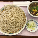 生蕎麦 吉祥 - 鳥南蛮せいろ蕎麦。かんずり蕎麦とは明確に色が違いますね。