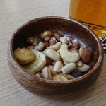 ゴールデンラビットビール - ミックスナッツ