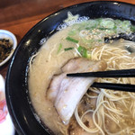 博多きらら - 柔らかな厚切りチャーシュー