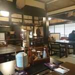 和食処　田舎家 - 座敷がリニューアルされました（テーブル設置）