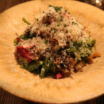 ルピオット - ツブ貝キノコ春菊のサラダ