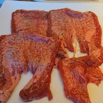 焼肉だいじゅ園 - 大樹園のタン塩880円(税別)