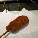 串かつバル ここやで - とりむね大葉串　１４０円(税別)