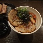 みかえりらぁめん - ミニらぁめんセット　炙り豚丼