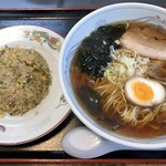 やまむろラーメン - 半チャーハンセット（醤油） 864円