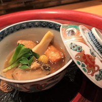 日本料理 つるま - 焚合せ　黒あわび柔らか煮　古伊万里の器が素敵です♪