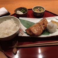 伊豆の旬 やんも 南青山店 - 