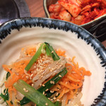 北新地 はらみ - ナムルとキムチの盛り合わせ