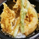 天丼あさひ - 天丼は若干江戸前寄り