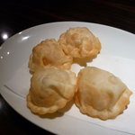 帆立とウニの揚げ餃子