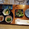 囲炉裏料理 やまどり - 料理写真:つきだし　サラダ