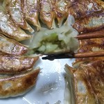 餃子 雪松 - 具は少なくジューシーさも無い