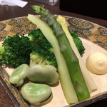 金町製麺 - 茹で野菜の盛り合わせ　390円