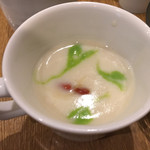 自然の薬箱 カフェ＆キッチン - インゲン豆のポタージュスープ。美味しい！