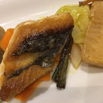 自然の薬箱 カフェ＆キッチン - 野菜たっぷりランチ（今週のお魚料理＋雑穀ごはん）（税込 1,500円）評価＝◎