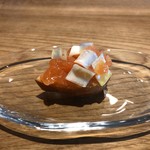 スガハラ - アミューズ（青森 桜鱒 中落ち ルイベ + うるい）