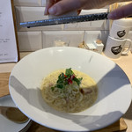 太閤うどん - カルボナーラうどんは仕上げに店員さんがチーズを削ってくれます。