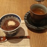 手打蕎麦 じゆうさん - 甘味とそば茶です