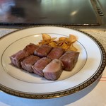 宮崎牛のシャロン - ミディアムレア