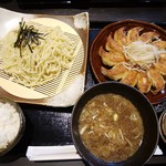 五味八珍 - 浜松餃子と濃厚つけ麺のセット