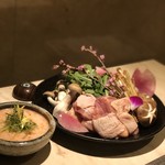 地鶏と完全個室 伊蔵 - 