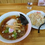 中華料理榮來 - チャーハン・ラーメンセット 1080円