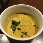 goji KITCHEN + BAR - 蟹のスパイシースープ